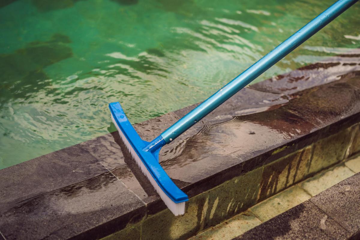 5 Common Pool Cleaning Mistakes