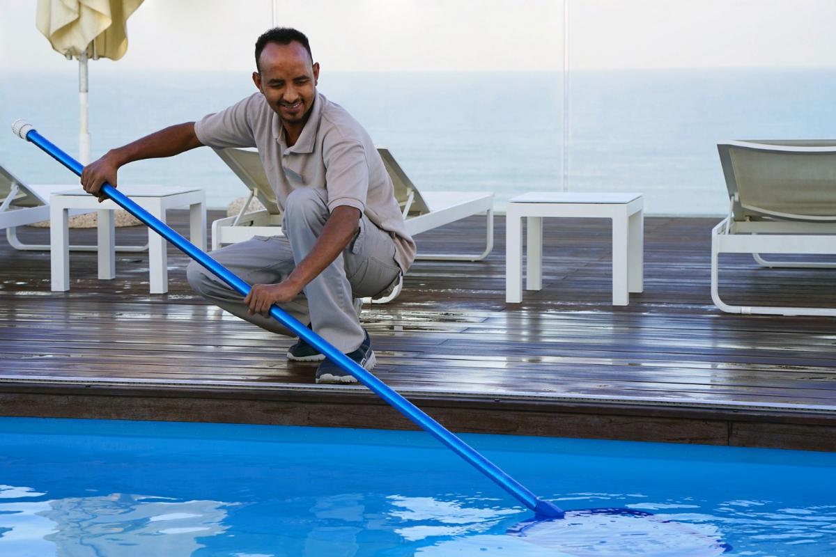 Why You Should Hire a Pool Maintenance Service