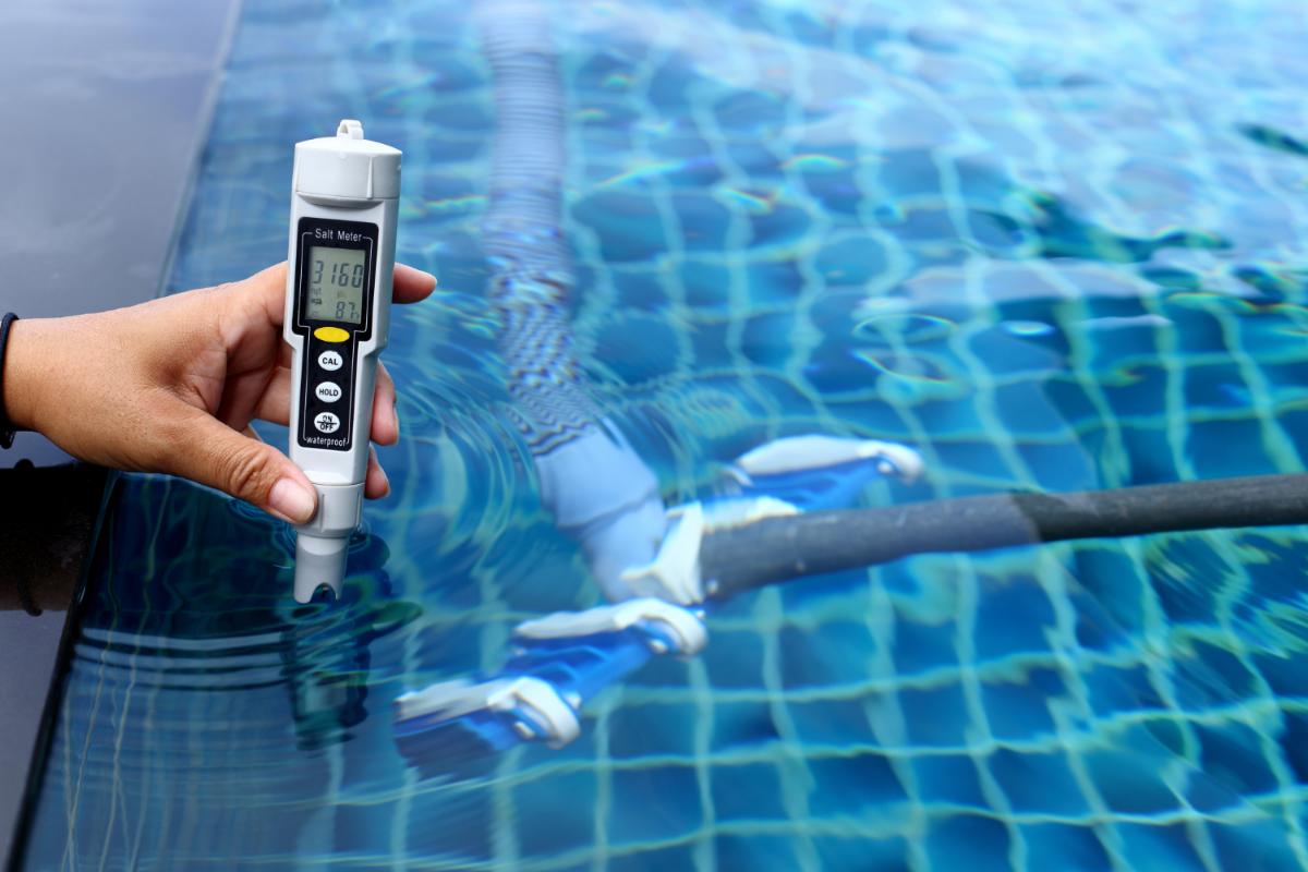 Five Tips to Maintain a Saltwater Swimming Pool
