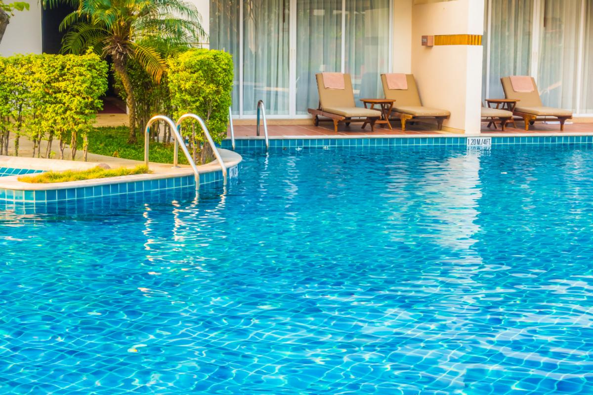 Five Methods for Keeping Your Swimming Pool Sparkling Clean