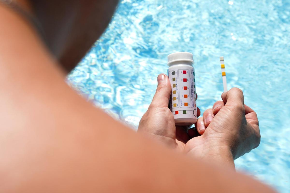 3 Ways to Automate Your Pool Cleaning Routine