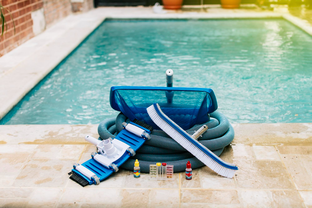 The Top Reasons to Hire a Pool Service Company