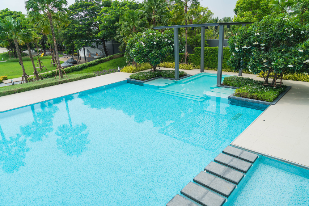 Essential Qualities to Look for in a Pool Cleaner
